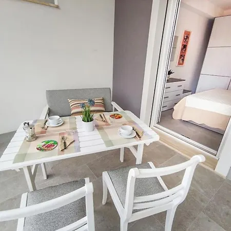 Nuovissimo Bilocale Sentina Con Ampio Balcone