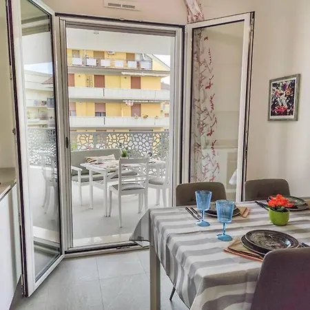 아파트 Nuovissimo Bilocale Sentina Con Ampio Balcone 산베네데토델트론토